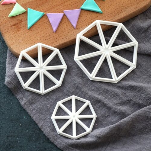 Alternative view of 3Pcs Fondant Cake Mold Flag Triangle Shape