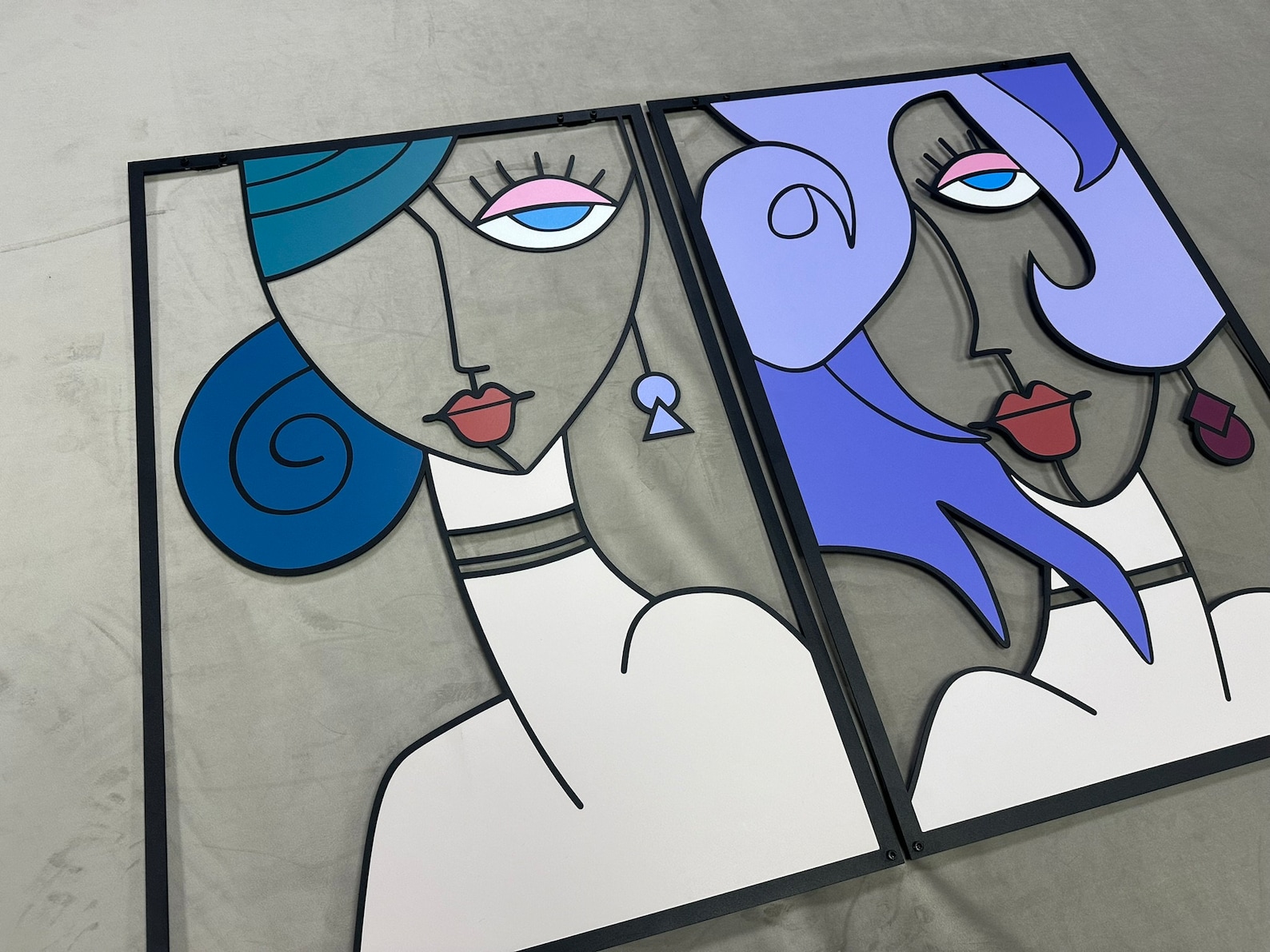 Abstract Faces Line Metal Wall Art