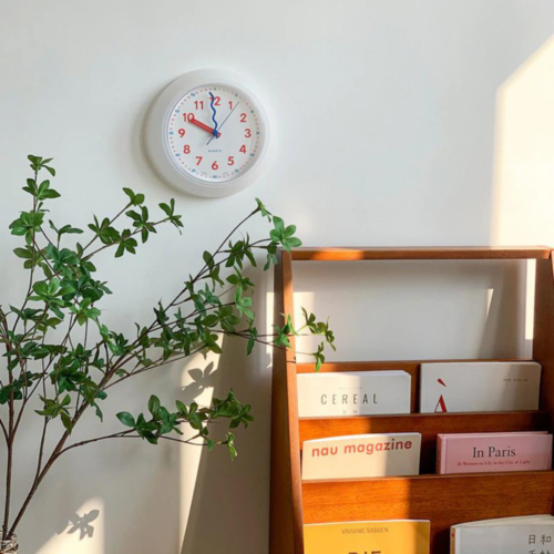 Alternative view of CuteLife Plastic White Modern Wall Clock