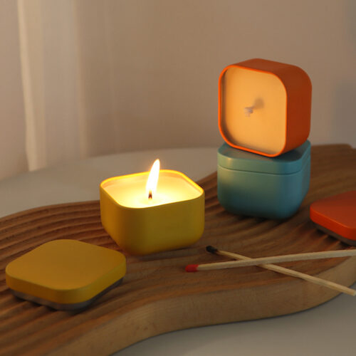Alternative view of Litchi Freesia Scent Aromatic Candles Tinplate Candles Jars with Lid Home Decoration